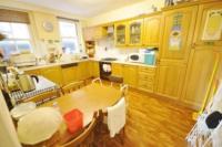 Detached House, 9 bedrooms, Freehold
