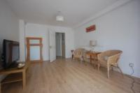Mid-Terrace House, 4 bedrooms, Freehold