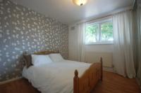 Mid-Terrace House, 4 bedrooms, Freehold