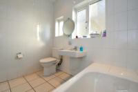 Semi-Detached House, 4 bedrooms, Freehold