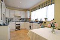 Mid-Terrace House, 3 bedrooms, Freehold