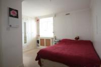 Mid-Terrace House, 3 bedrooms, Freehold