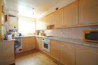 Mid-Terrace House, 3 bedrooms, Freehold