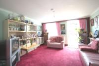 Mid-Terrace House, 3 bedrooms, Freehold