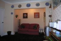 Mid-Terrace House, 3 bedrooms, Freehold