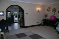 Mid-Terrace House, 3 bedrooms, Freehold