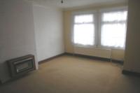 Mid-Terrace House, 3 bedrooms, Freehold