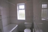 Mid-Terrace House, 3 bedrooms, Freehold