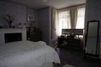 Mid-Terrace House, 3 bedrooms, Freehold
