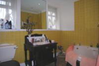 Semi-Detached House, 3 bedrooms, Freehold