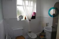 Mid-Terrace House, 3 bedrooms, Freehold