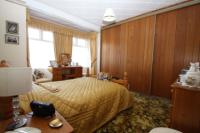 Mid-Terrace House, 3 bedrooms, Freehold