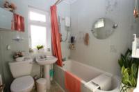 Mid-Terrace House, 3 bedrooms, Freehold