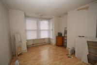 Mid-Terrace House, 3 bedrooms, Freehold