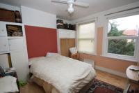Mid-Terrace House, 3 bedrooms, Freehold