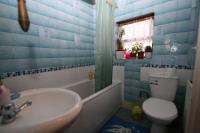Mid-Terrace House, 3 bedrooms, Freehold
