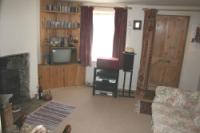 Mid-Terrace House, 2 bedrooms, Freehold