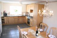 Semi-Detached House, 5 bedrooms, Freehold