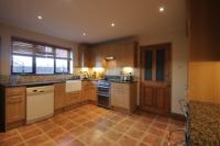Detached House, 4 bedrooms, Freehold