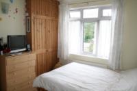Mid-Terrace House, 3 bedrooms, Freehold