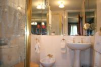 End-of-Terrace House, 4 bedrooms, Freehold
