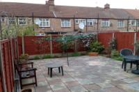 Mid-Terrace House, 4 bedrooms, Freehold
