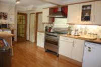 Semi-Detached House, 3 bedrooms, Freehold
