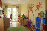 Semi-Detached House, 3 bedrooms, Freehold