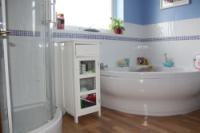 Semi-Detached House, 3 bedrooms, Freehold