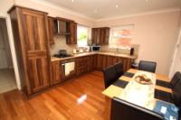Semi-Detached House, 3 bedrooms, Freehold