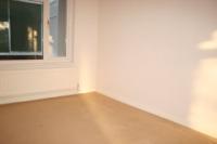 Mid-Terrace House, 3 bedrooms, Freehold
