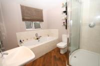 Semi-Detached House, 3 bedrooms, Freehold