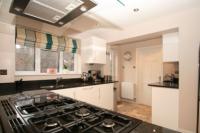 Semi-Detached House, 3 bedrooms, Freehold
