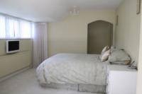 Bungalow, 5 bedrooms, Freehold
