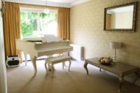 Bungalow, 5 bedrooms, Freehold