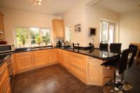 Detached House, 6 bedrooms, Freehold