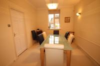 Detached House, 6 bedrooms, Freehold