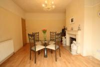 Semi-Detached House, 3 bedrooms, Freehold