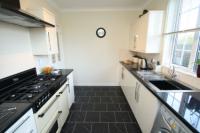 Semi-Detached House, 3 bedrooms, Freehold