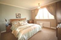 Semi-Detached House, 3 bedrooms, Freehold