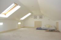 End-of-Terrace House, 3 bedrooms, Freehold