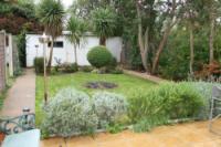 Semi-Detached House, 5 bedrooms, Freehold