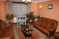 End-of-Terrace House, 6 bedrooms, Freehold