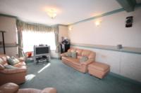 Mid-Terrace House, 3 bedrooms, Freehold