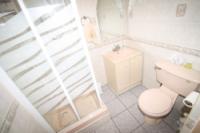 Mid-Terrace House, 3 bedrooms, Freehold