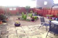 Mid-Terrace House, 3 bedrooms, Freehold