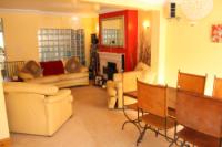 Semi-Detached House, 3 bedrooms, Freehold