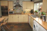 Semi-Detached House, 3 bedrooms, Freehold
