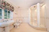 Detached House, 8 bedrooms, Freehold
