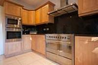 Detached House, 8 bedrooms, Freehold